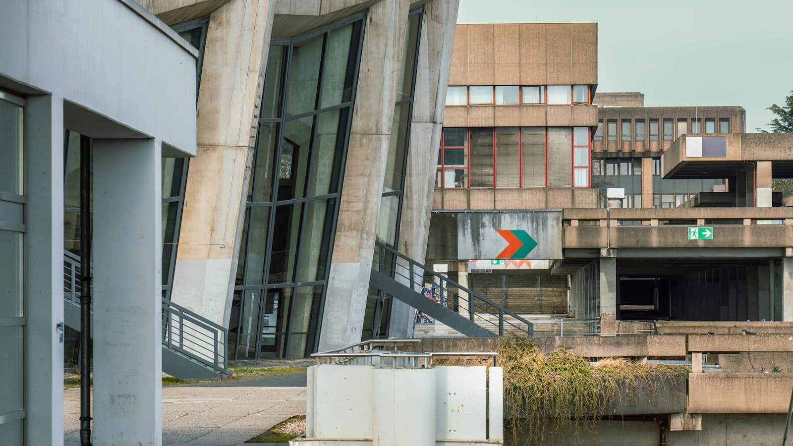 Strak afgewerkt plat dak met een EPDM-rubberbedekking